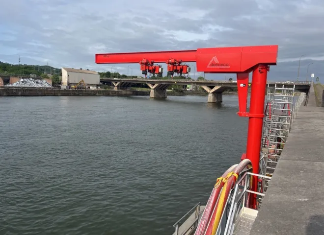 kraan verlading Exxon Mobile gebouwd door Delmeco Projecten in Goes