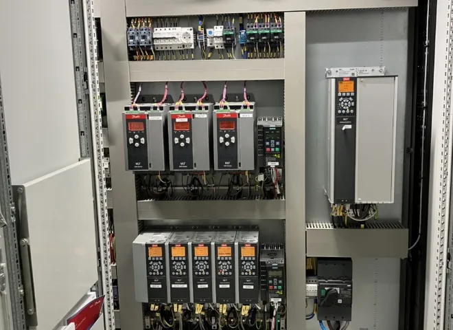 Fertilife besturingskast gebouwd door Delmeco Projecten in Goes