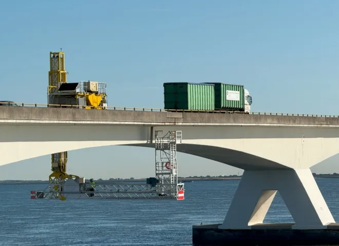 Laagwerker Oostzijde Zeelandbrug gebouwd door Delmeco